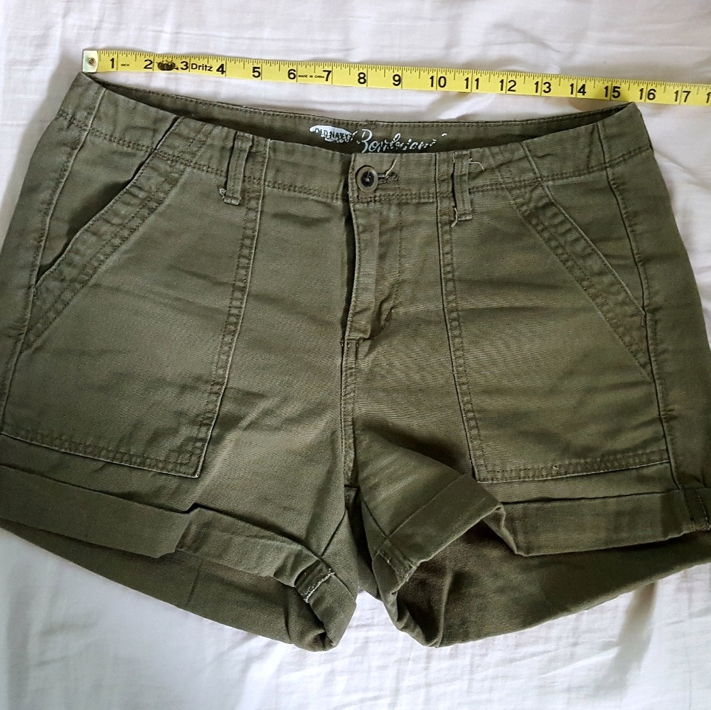 Old Navy Boyfriend Shorts - Picture 6 of 9